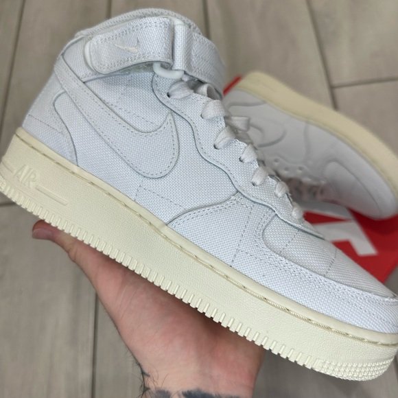 Nike Shoes - NIKE AIR FORCE 1 MID CREAM TAN